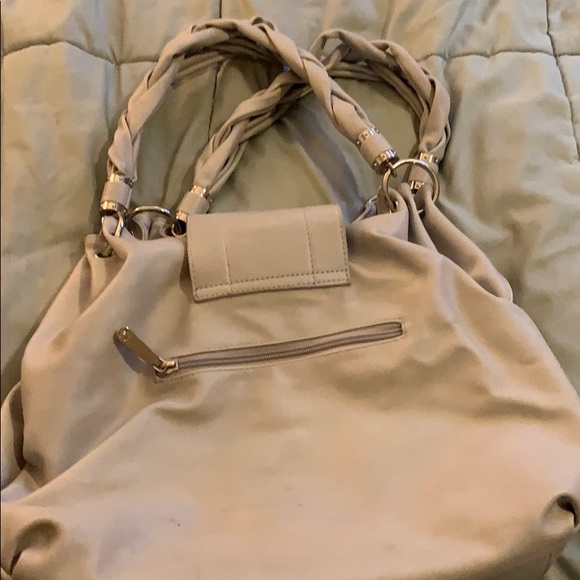 Cream twist lock purse - Picture 3 of 5